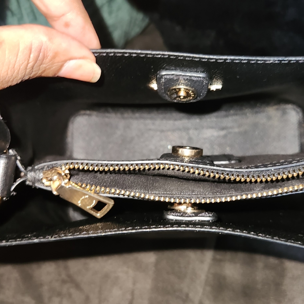 Handbag - Picture 3 of 3
